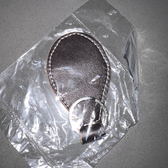 Leather key chains - Picture 8 of 10